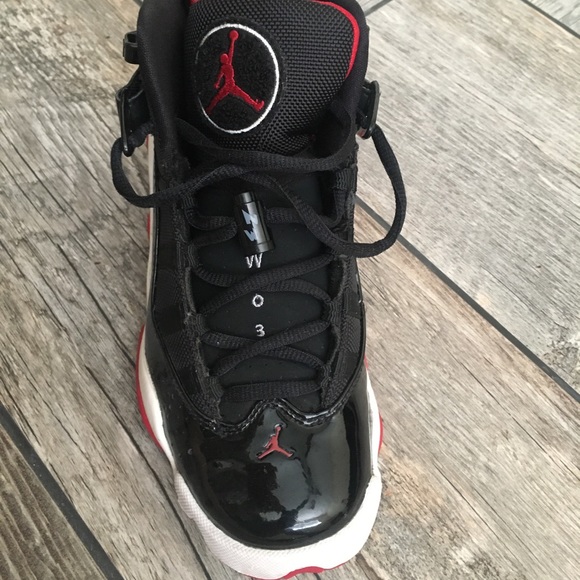 Nike Youth Jordans 6 Rings Size 5 black/red/white - Picture 5 of 11